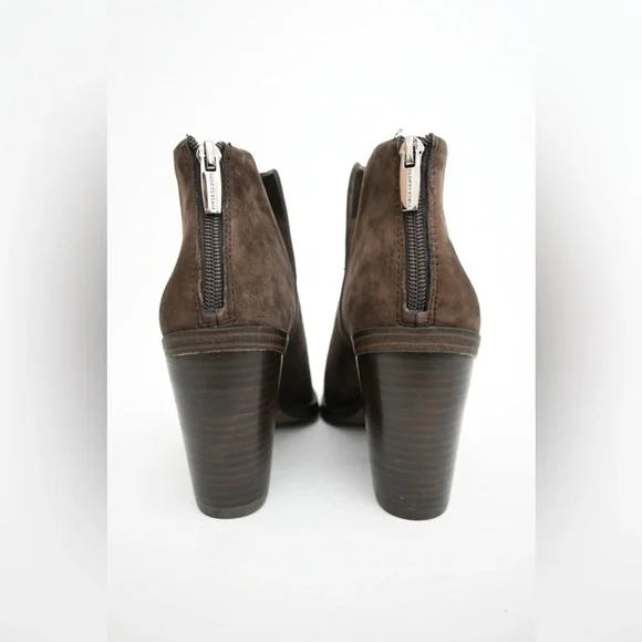 Vince Camuto "Gigietta" Suede Bootie NWOB - Picture 5 of 6
